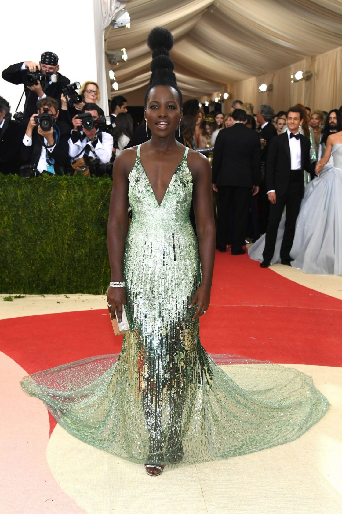 Met gala 2019 green dress hotsell