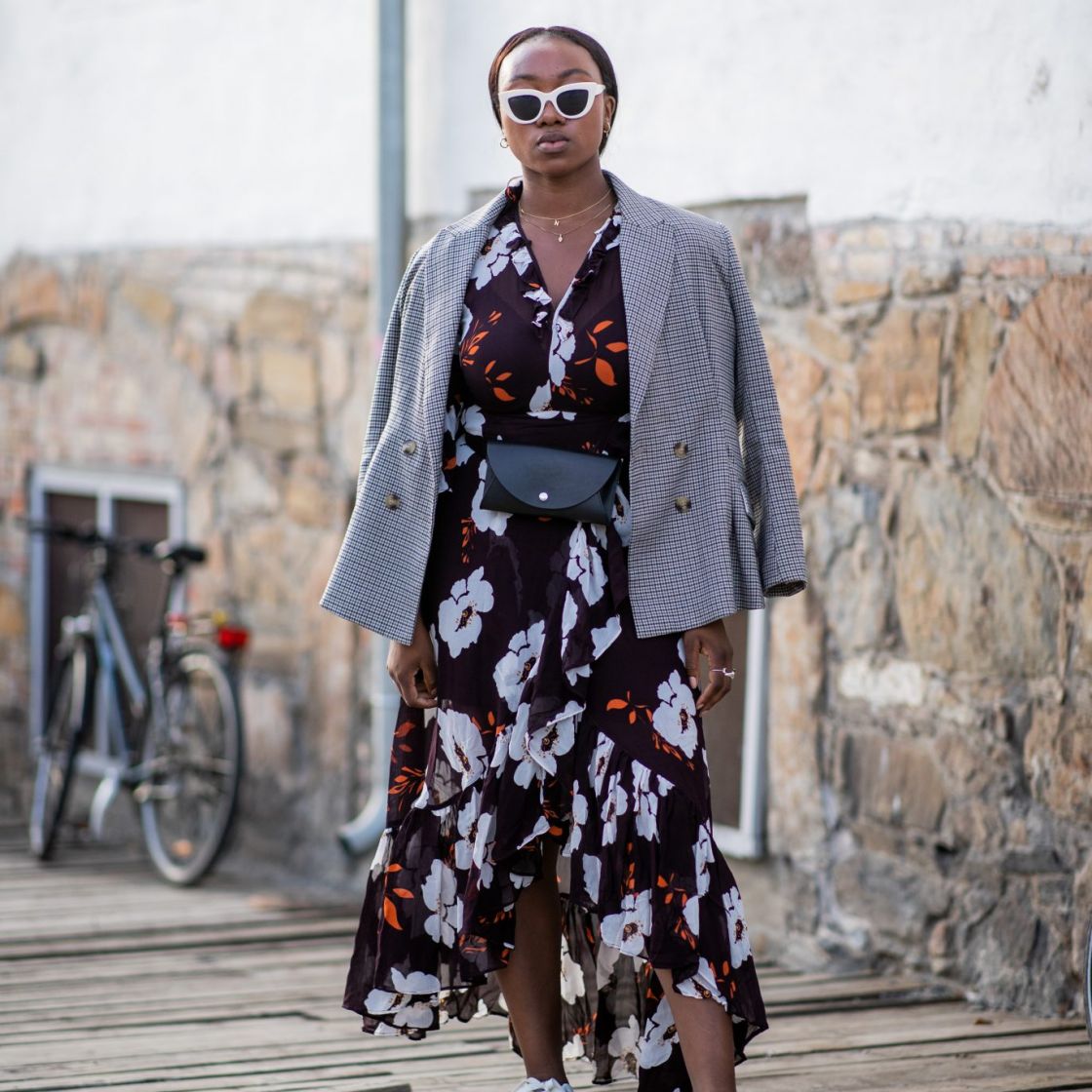 Floral fashion dress with trainers