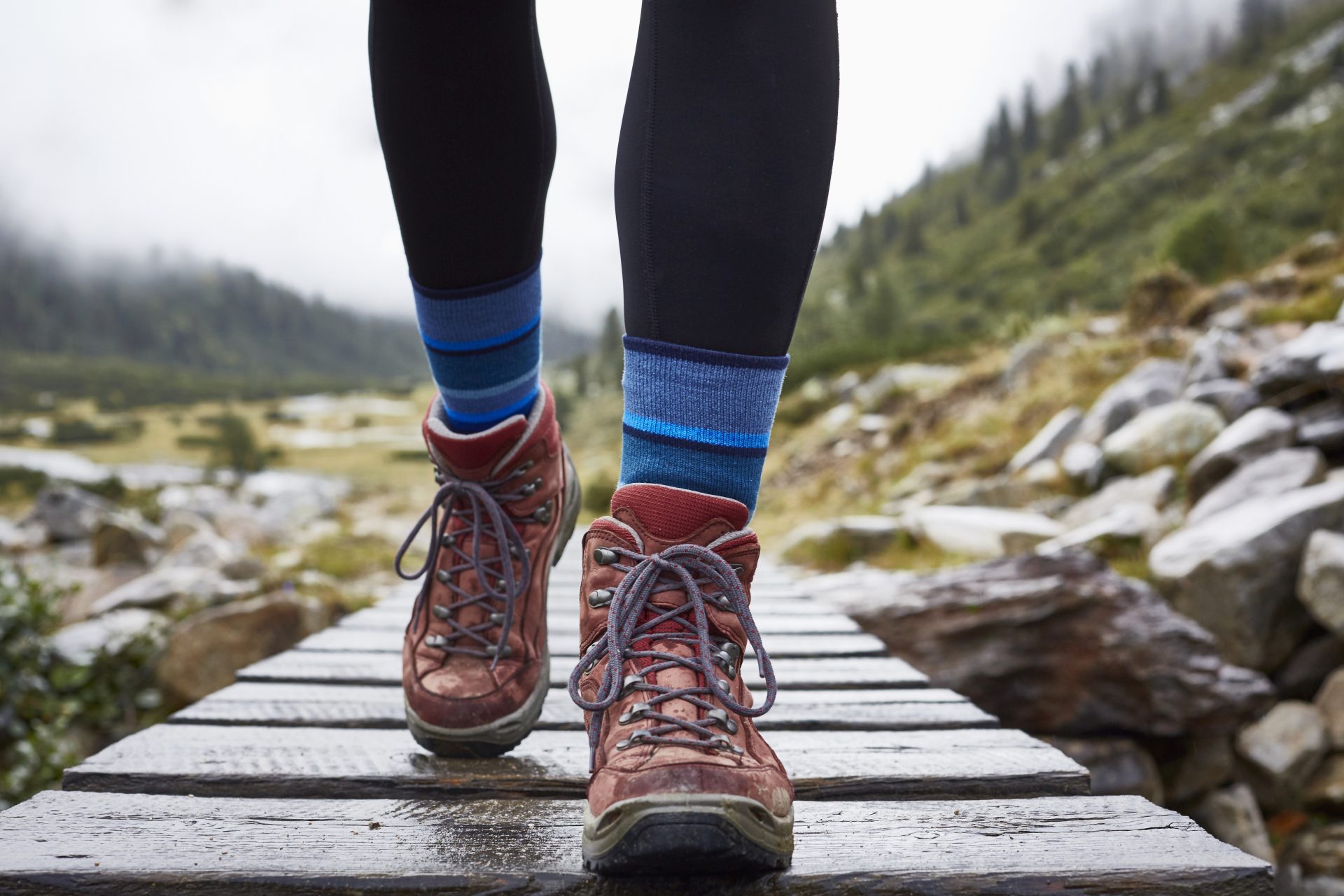 Best Walking Shoes for Shin Splints: Your Ultimate Guide